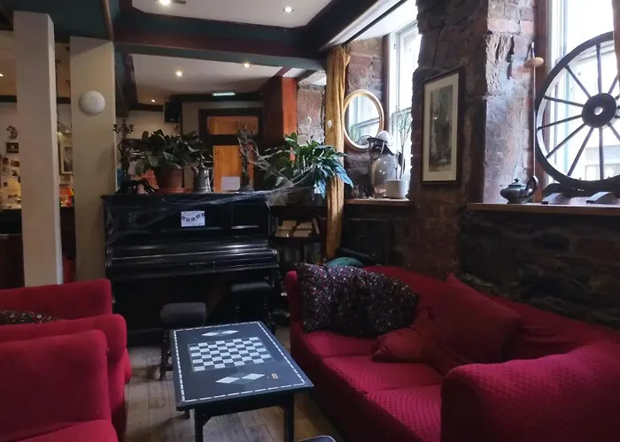 High Street Hostel - Over 18S Only, Backpackers Atmosphere (Adults Only)